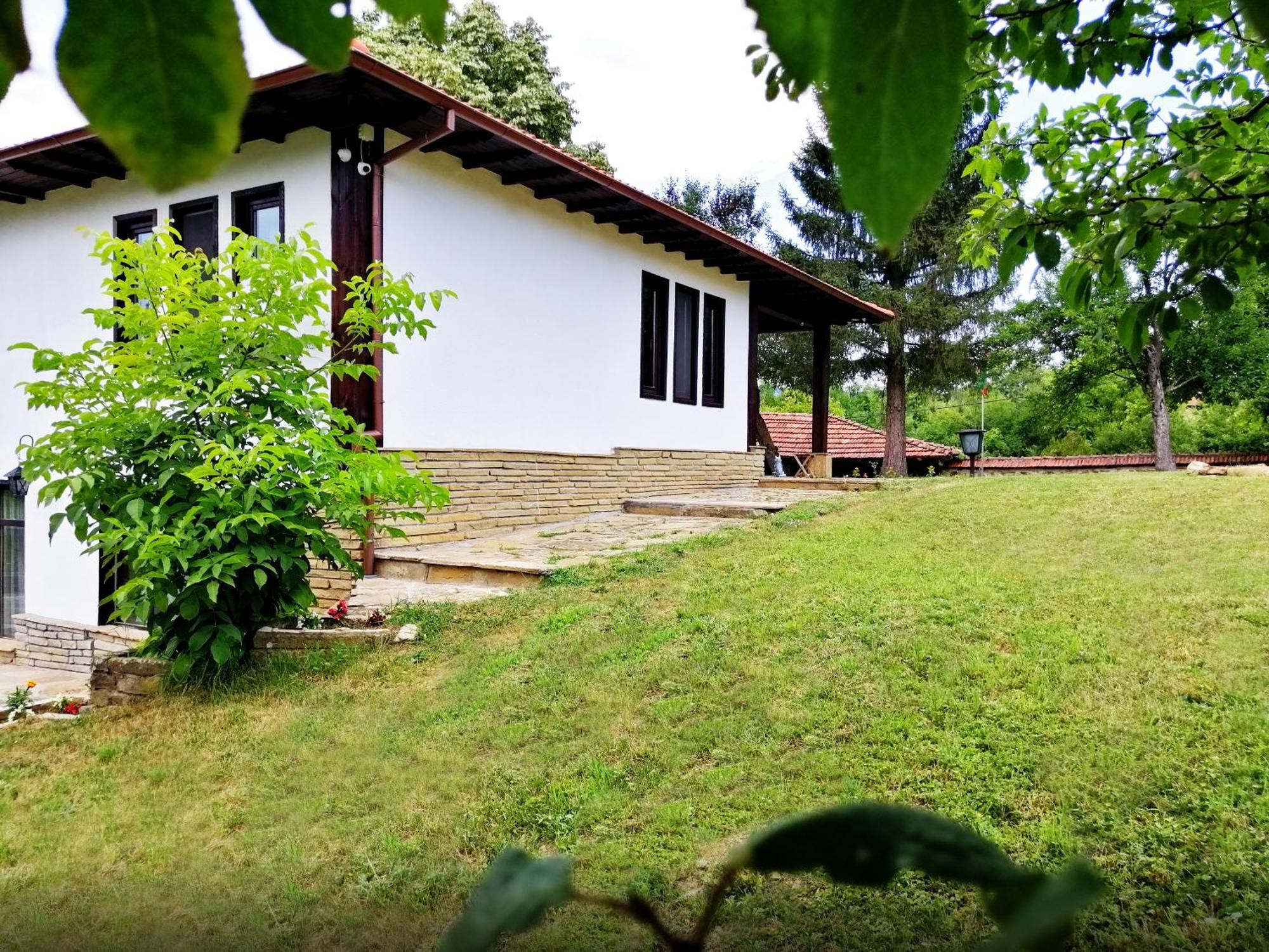 Бор И Шишарка Varzilkovtsi Dış mekan fotoğraf